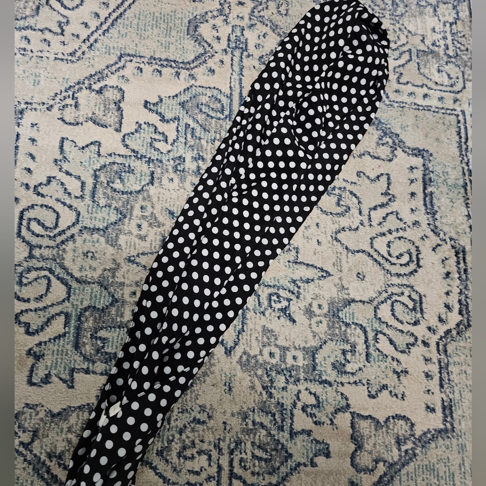 Infinity Spring Scarf - Picture 3 of 3
